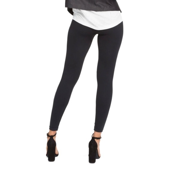 Spanx Seamless Leggings in Color Black - Picture 2 of 7